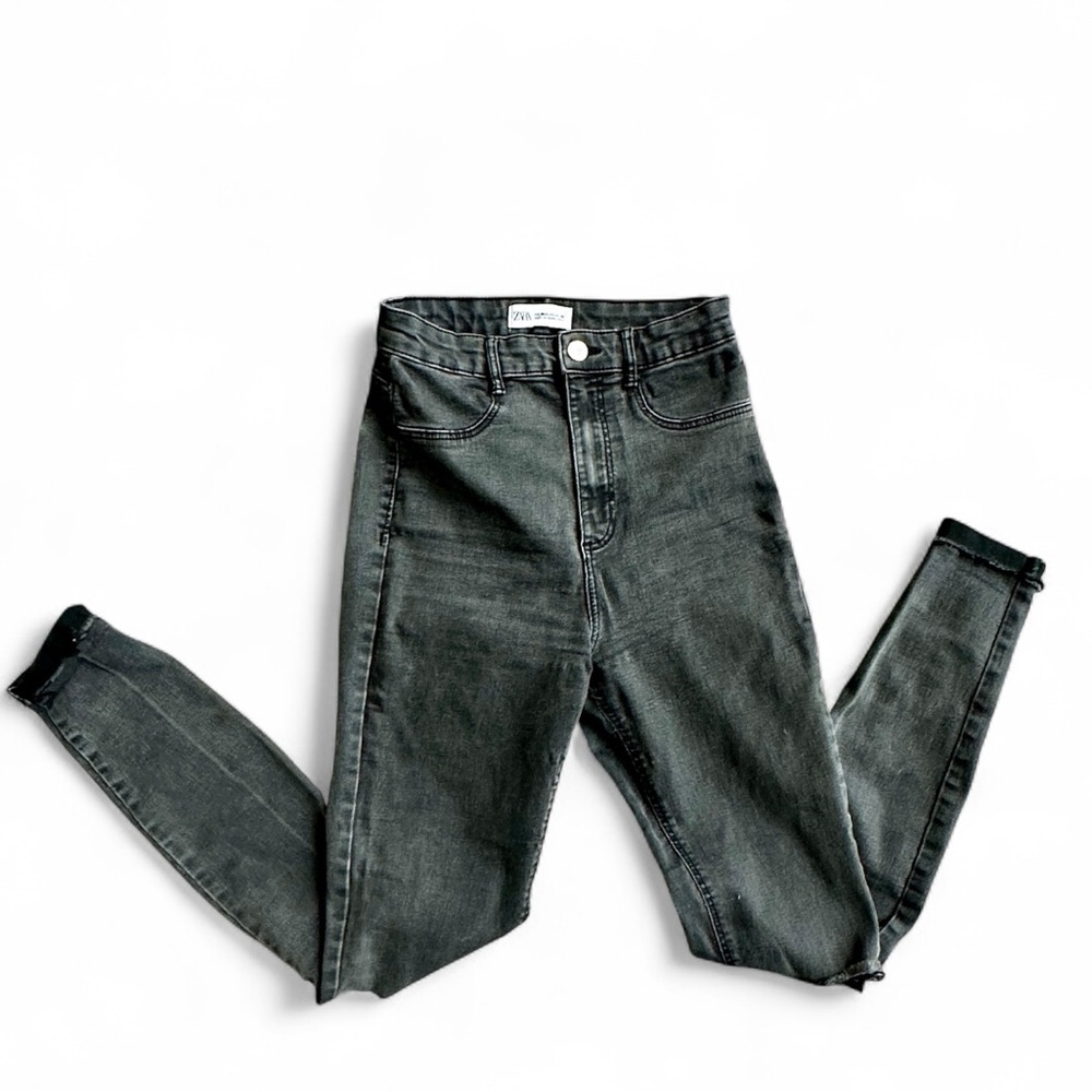 ZARA Woman High Rise Skinny Jeans Gray Distressed Ripped Knees Size 26